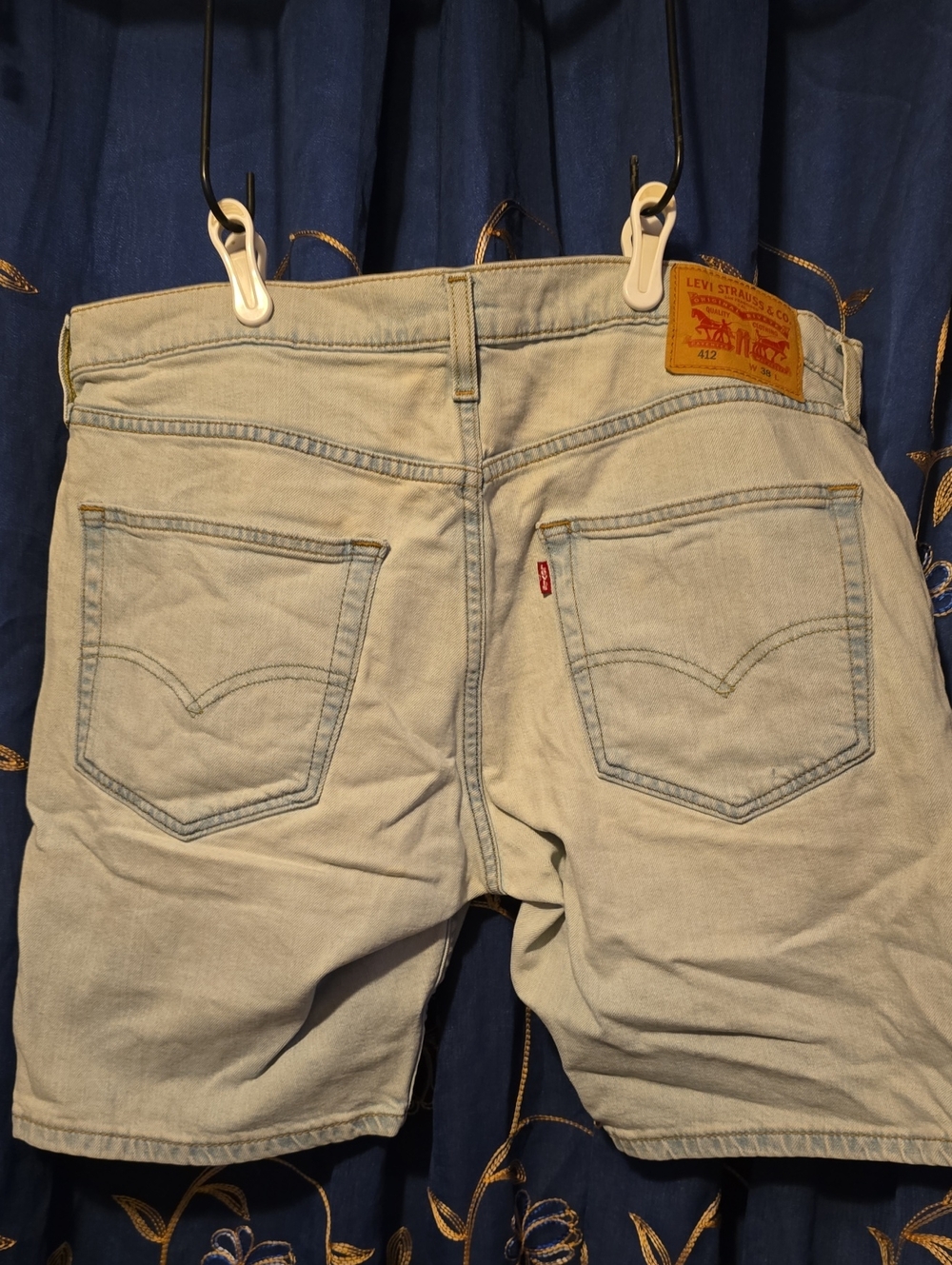 Levi's Light Wash Men’s Relaxed Denim Shorts